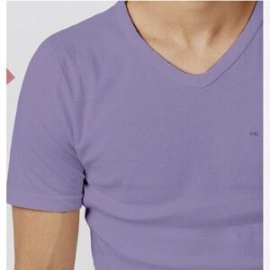 Michael kors size large purple v neck cotton pull over tee shirt